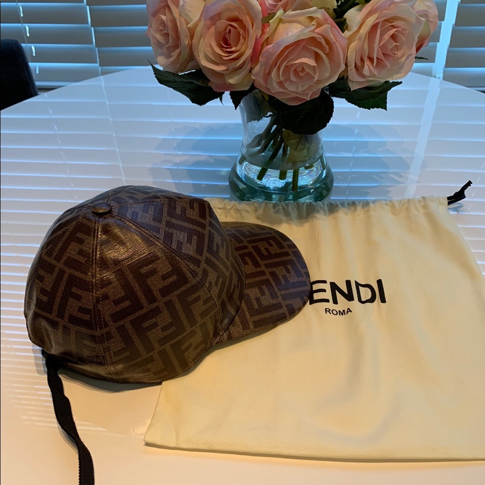 Fendi Women’s Vetrificato Signature Baseball Cap